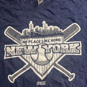 MLB Men's Navy and Blue T-shirt